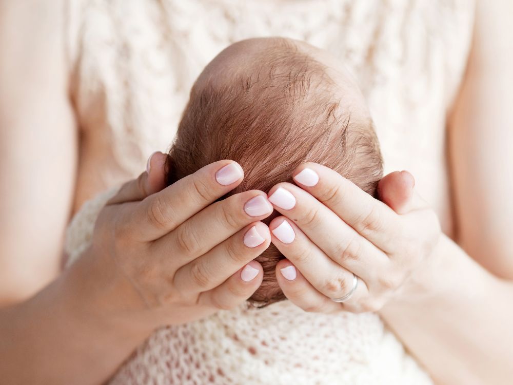 mães de recém-nascido podem ganhar R$ 50 durante 6 meses