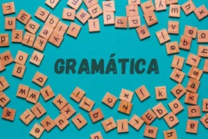 A gramática do tipo normativa é a mais indicada para estudar para concursos. Imagem: Reprodução