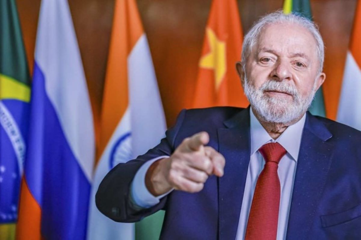 Lula ASSINA decreto que reajusta Salário Mínimo; veja detalhes e novo valor