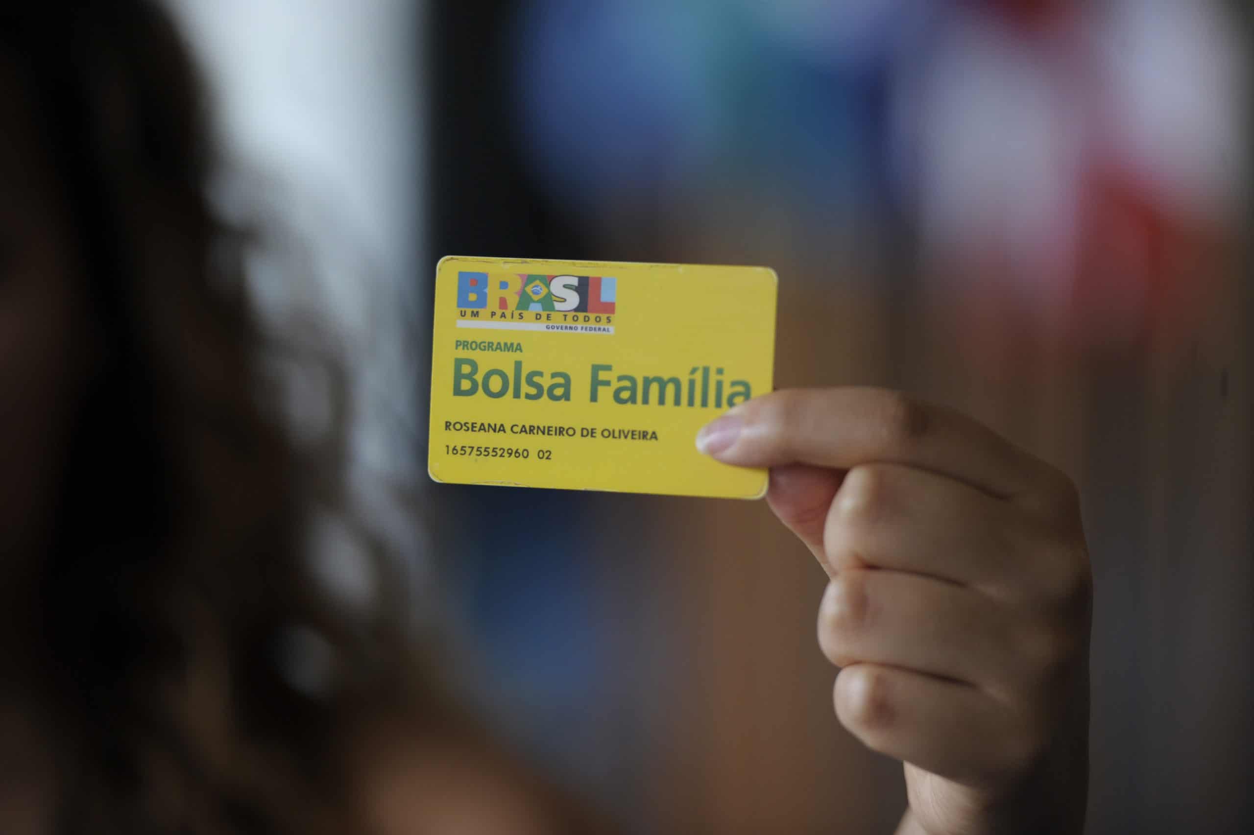 Veja quem teve o Bolsa Família CANCELADO em dezembro e não vai receber o benefício