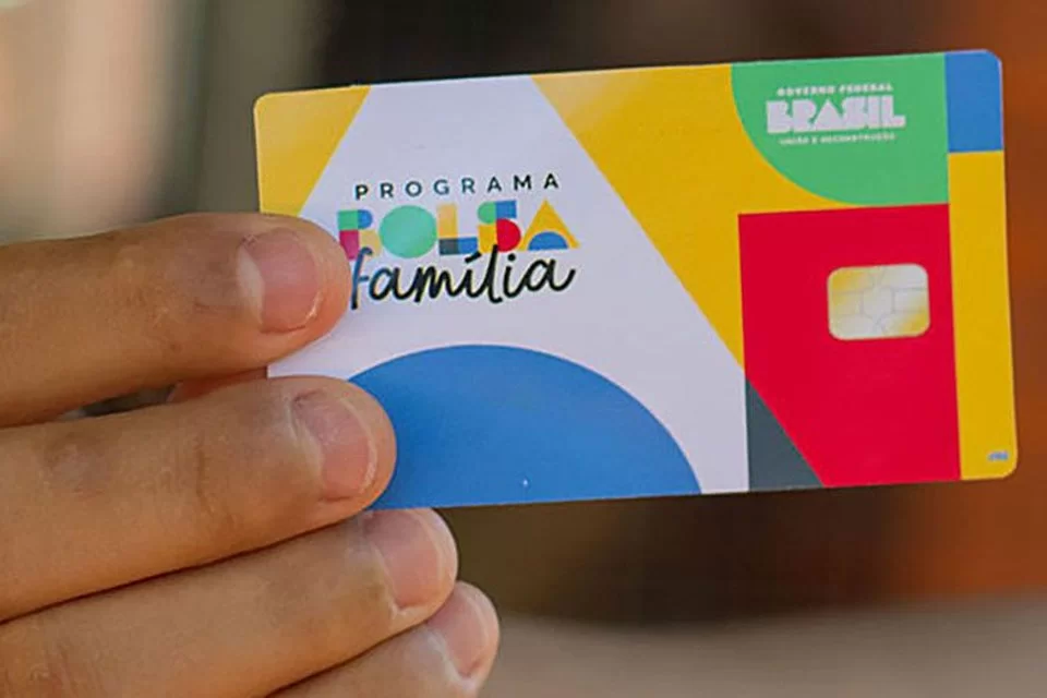 Confira a lista de irregularidades que vão BLOQUEAR o Bolsa Família em 2024