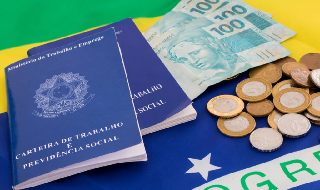 Entenda a relação entre baixos níveis educacionais e desemprego. Entenda a relação entre baixos níveis educacionais e desemprego.