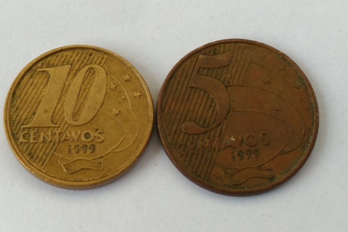 Moedas de 5 centavos e 10 centavos VALEM JUNTAS R$ 1 mil
