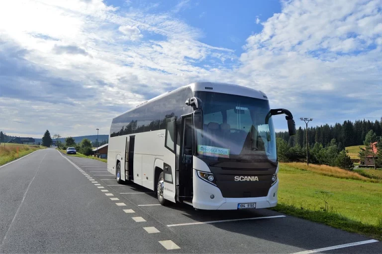 Conheça 6 opções de aplicativos para comprar passagem de ônibus MAIS BARATA!