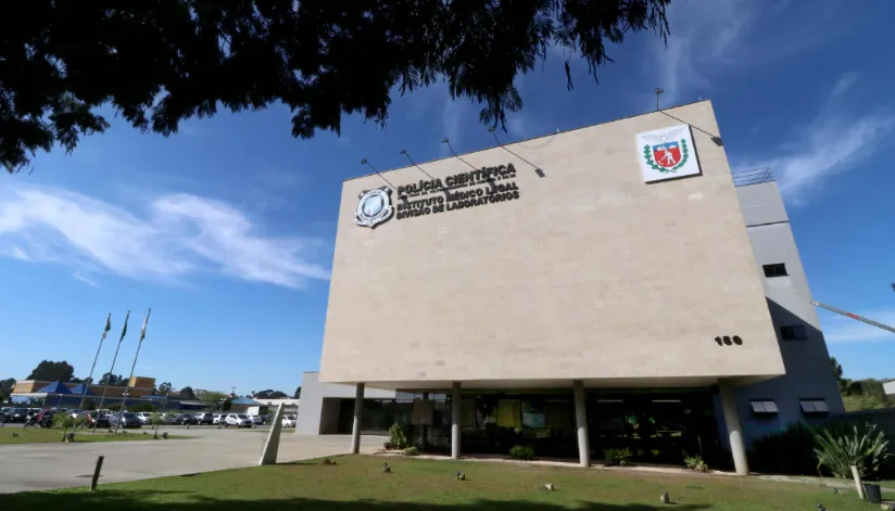 Polícia Científica do Paraná abre concurso público com 30 vagas; salários de até R$ 21 mil!