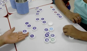 A alfabetização é uma etapa fundamental para o desenvolvimento acadêmico das crianças. Imagem: Lúcio Bernardo Jr/ Agência Brasil