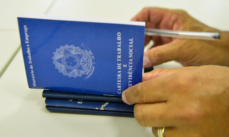 Salário mínimo 2024: como se planejar para ter mais dinheiro neste ano