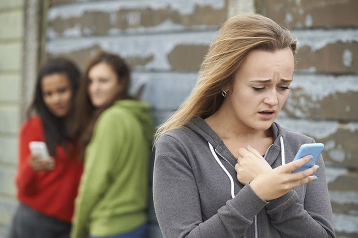 Bullying e cyberbullying agora são considerados crimes; entenda