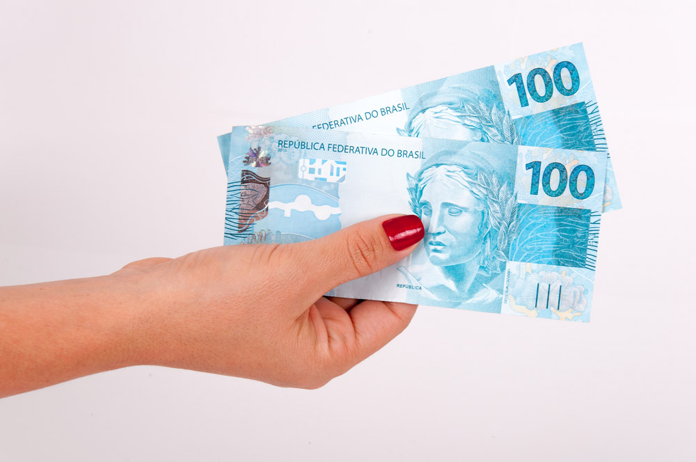 Juros do empréstimo consignado caíram DE NOVO! Confira as mudanças