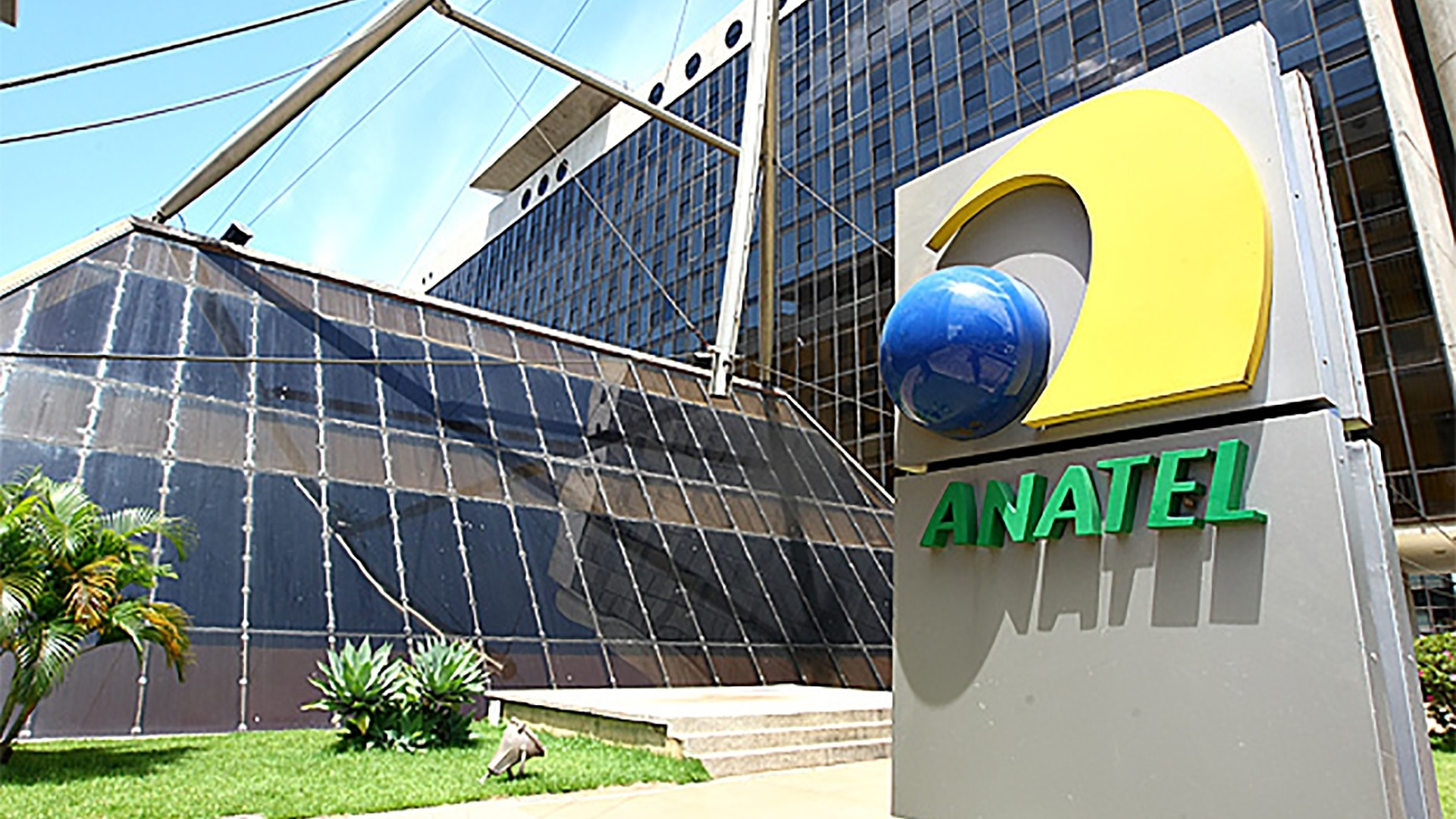 ABERTAS as inscrições para concurso público da Anatel com salário de R$ 16,4 mil!