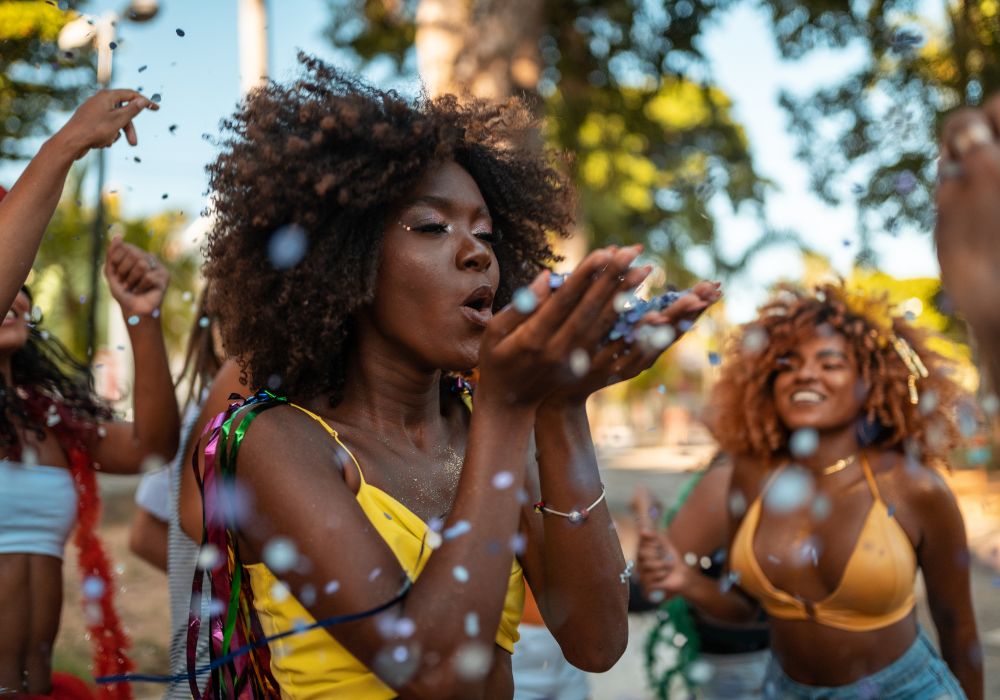 Sonhar com carnaval veja o que significa