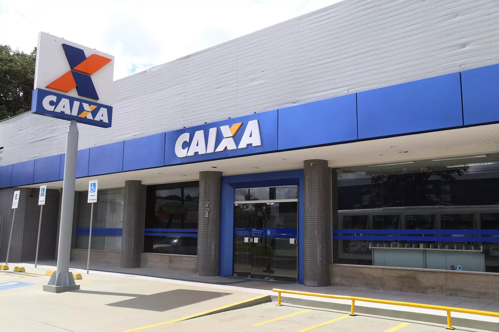 Caixa abre inscrições para estágio; veja como participar