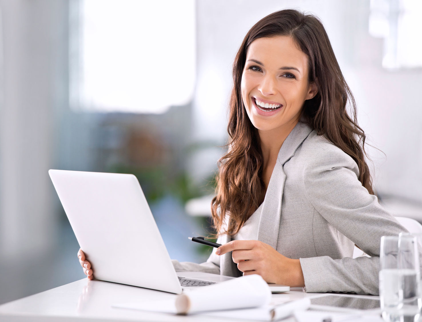 Confira 10 hábitos para ser feliz no trabalho