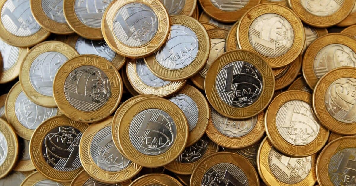 Essas moedas de 1 real podem valer mais de R$2.800,00 em 2024! Confira os modelos
