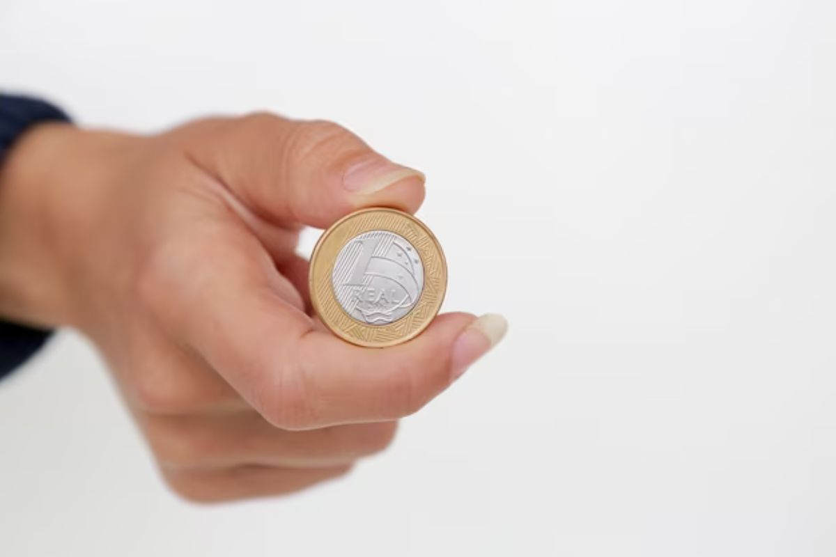 Confira AGORA se tem essa moeda de 1 real em casa: Ela pode valer mais de 2 MIL REAIS!