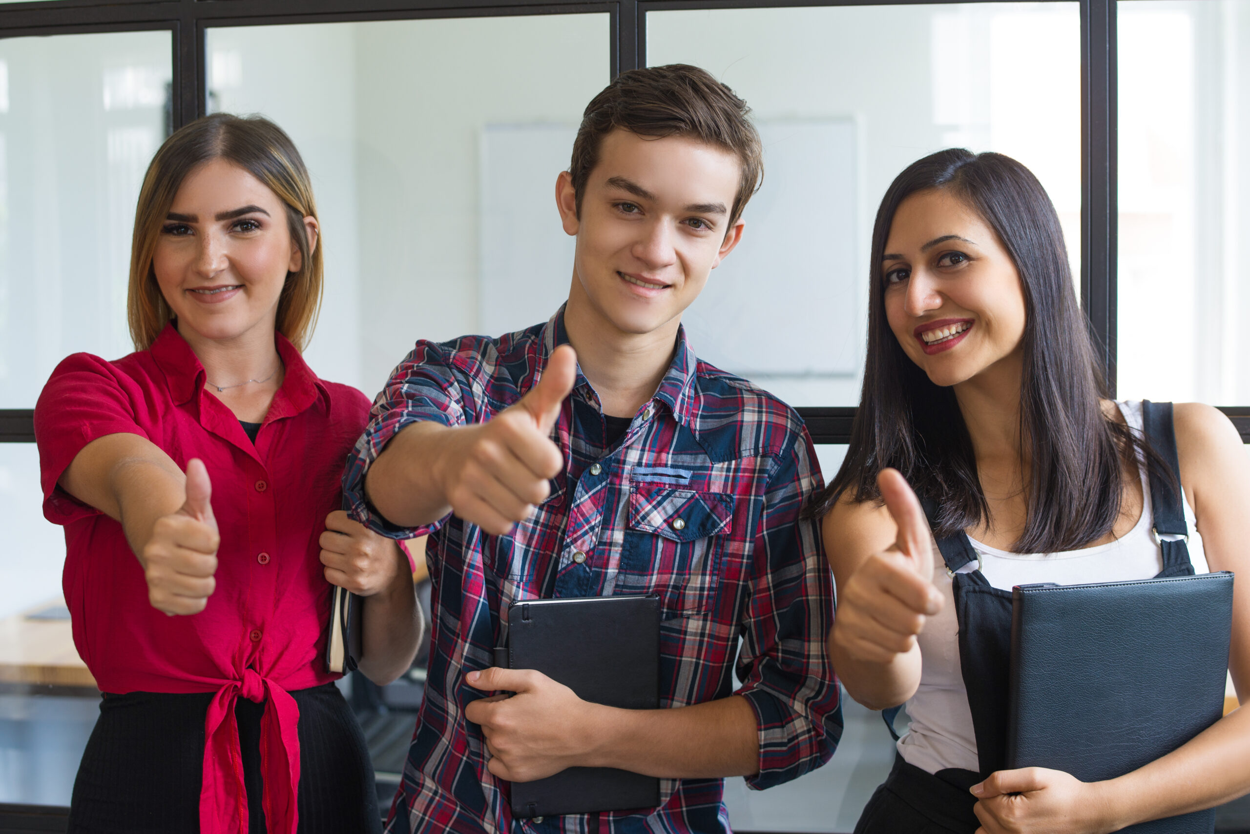 Programa abre 400 vagas de jovem aprendiz; veja como se inscrever