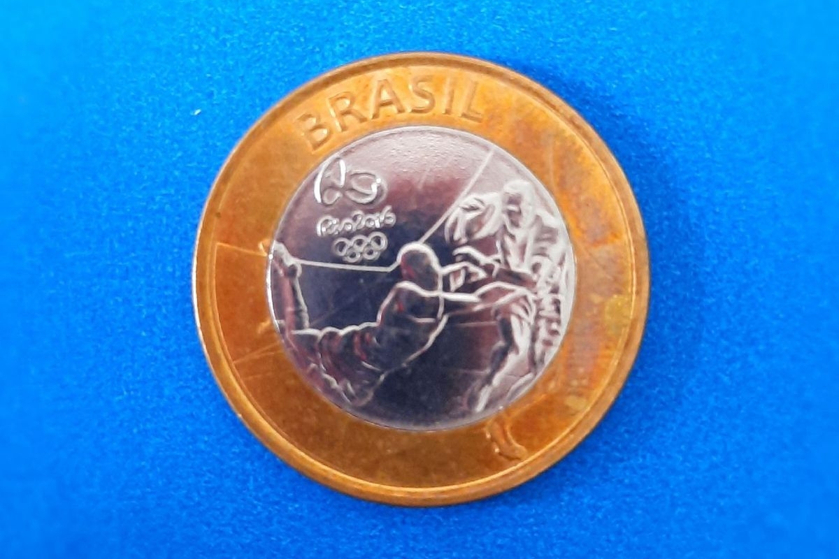 PRESENTÃO de R$ 650 para quem tem MOEDA RARA de 2015; confira a carteira