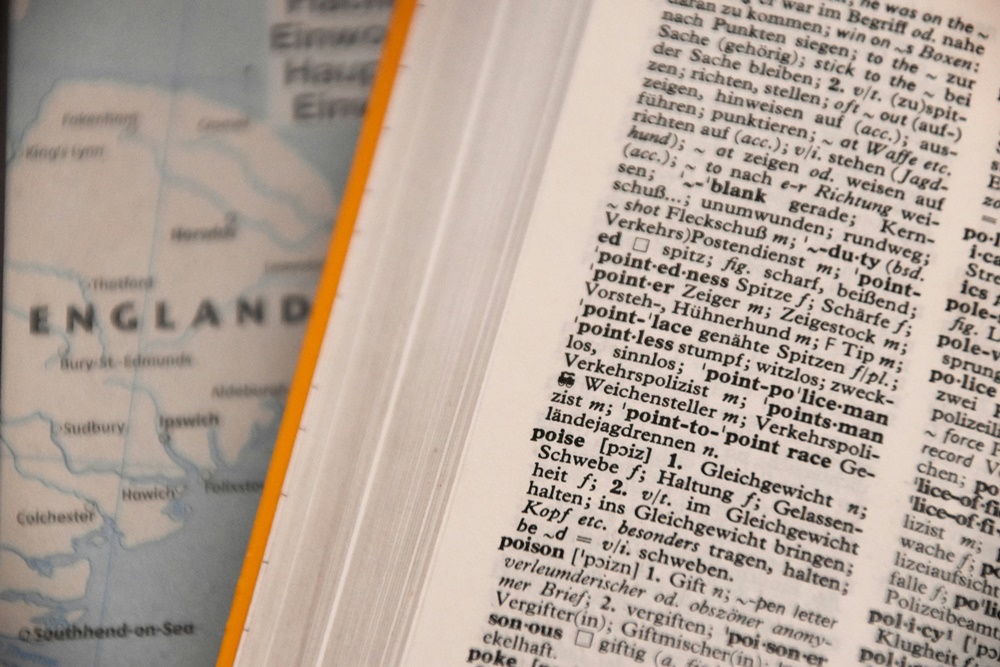 Linguagem conotativa: o que é, exemplos e questões (Foto de Waldemar na Unsplash).