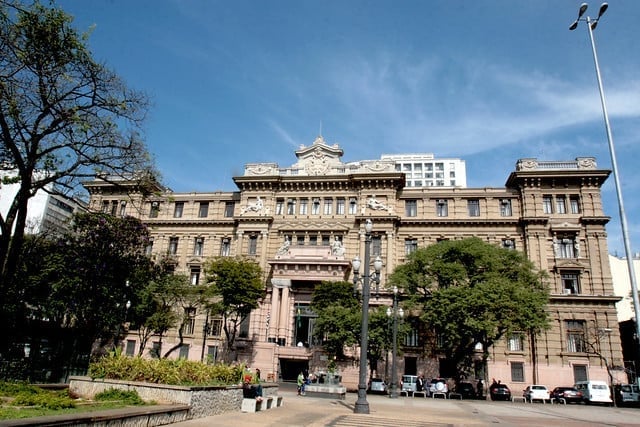 Concurso TJ lança edital NÍVEL MÉDIO com 572 vagas; salários de R$6 mil