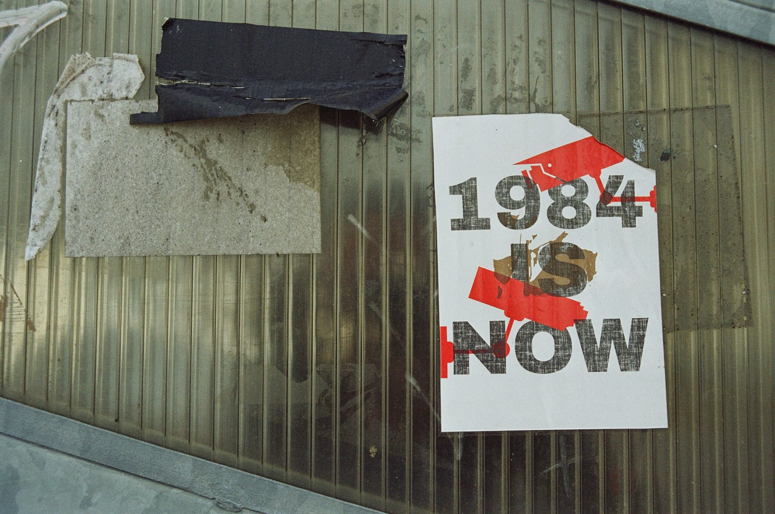 George Orwell: a importância do visionário por trás de '1984' (Foto: Unsplash).