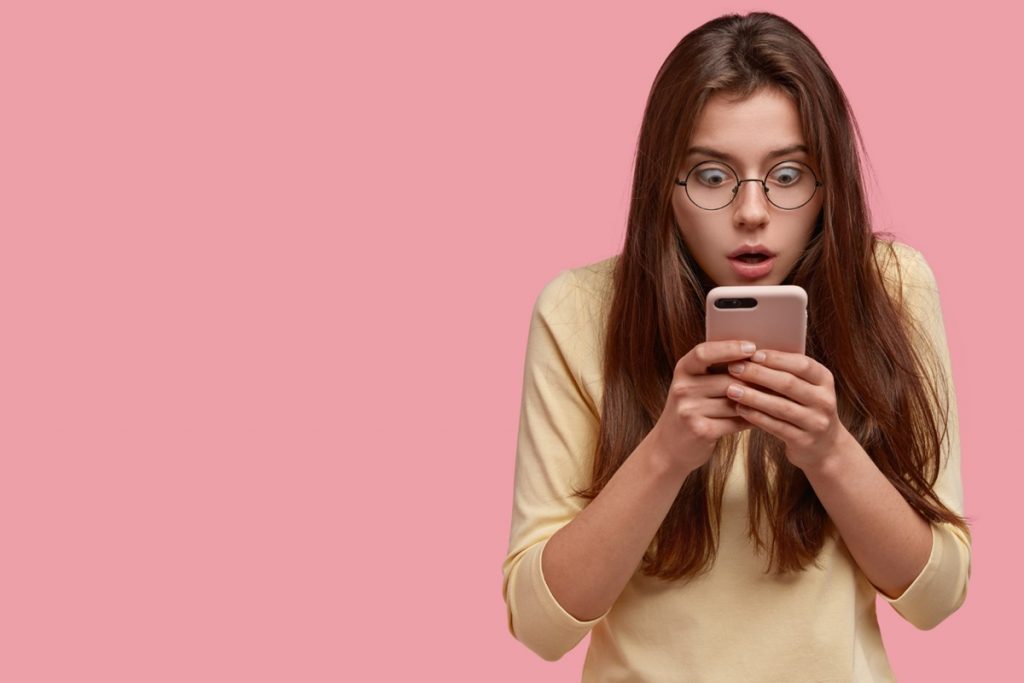 Chega de passar vergonha na Internet! Confira os erros de português mais VERGONHOSOS das redes sociais Chega de passar vergonha na Internet! Confira os erros de português mais VERGONHOSOS das redes sociais