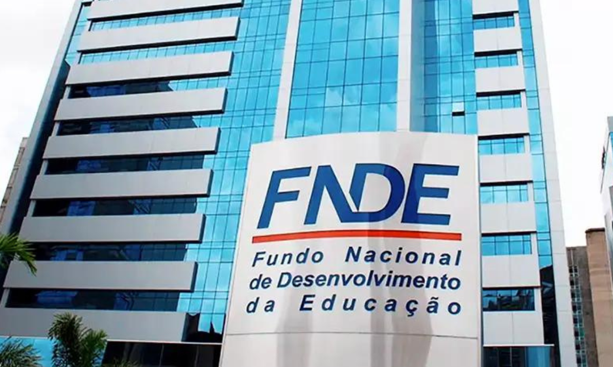 Concurso FNDE: 78 oportunidades e R$ 6.130,00 por mês! Concurso FNDE: 78 oportunidades e R$ 6.130,00 por mês!