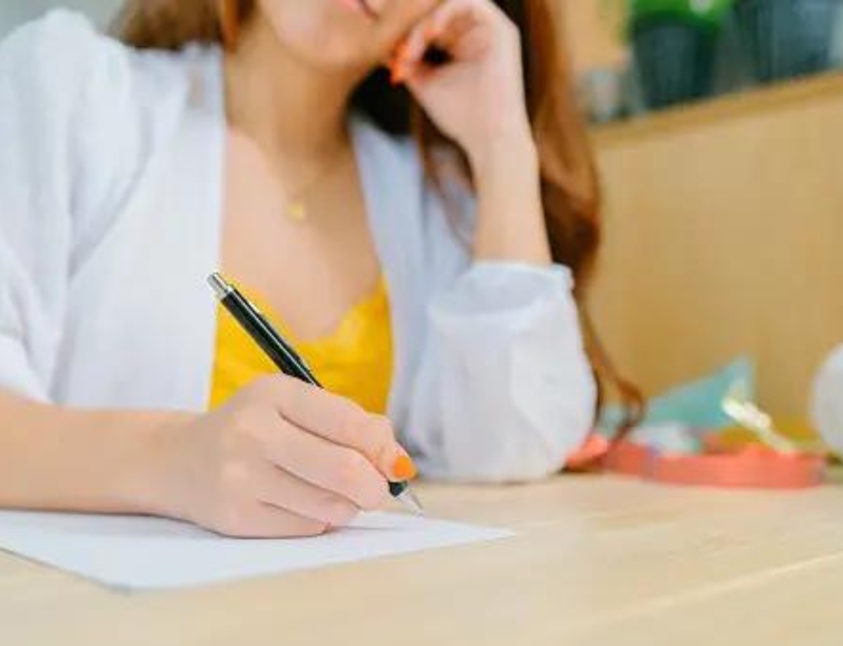 OPORTUNIDADE ÚNICA! 5 concursos públicos abertos em junho com salário que chega a R$ 10 mil