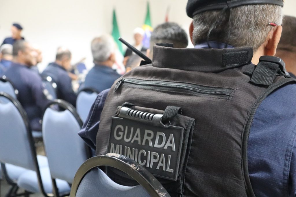 Concurso da GUARDA MUNICIPAL: 117 vagas e salário de R$ 2.460,44! Concurso da GUARDA MUNICIPAL: 117 vagas e salário de R$ 2.460,44!