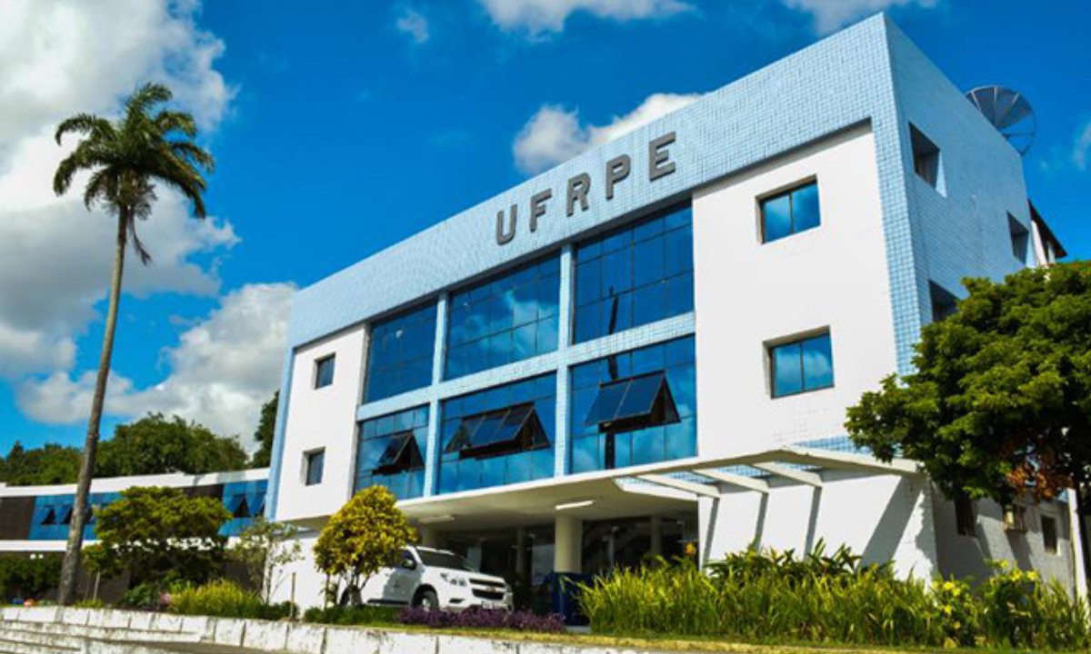 Concurso UFRPE: remunerações chegam a R$ 4.556,92! Concurso UFRPE: remunerações chegam a R$ 4.556,92!