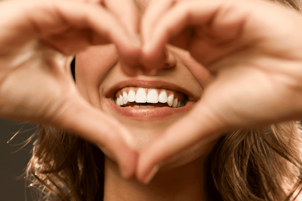 Descubra as 3 frases que as pessoas mais FELIZES usam diariamente para manter a alegria! Descubra as 3 frases que as pessoas mais FELIZES usam diariamente para manter a alegria!