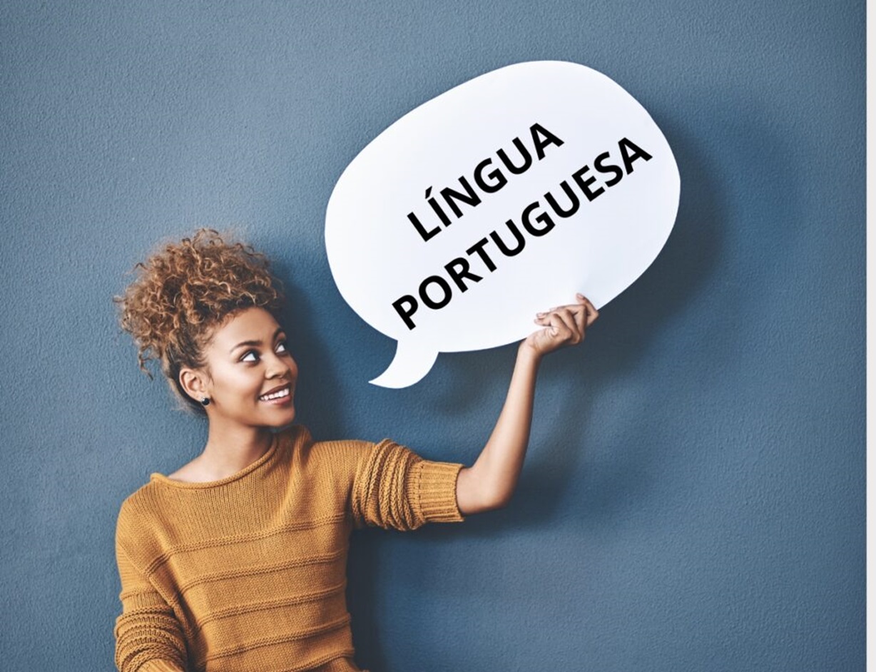 "Taxar" ou "tachar"? Como se escreve?