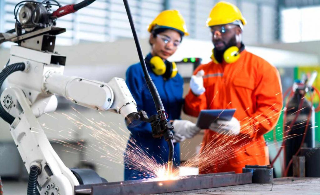 Oportunidades de Ouro! Esses são os cursos técnicos que MAIS EMPREGAM no Brasil; salários de até R$ 4 MIL Oportunidades de Ouro! Esses são os cursos técnicos que MAIS EMPREGAM no Brasil; salários de até R$ 4 MIL