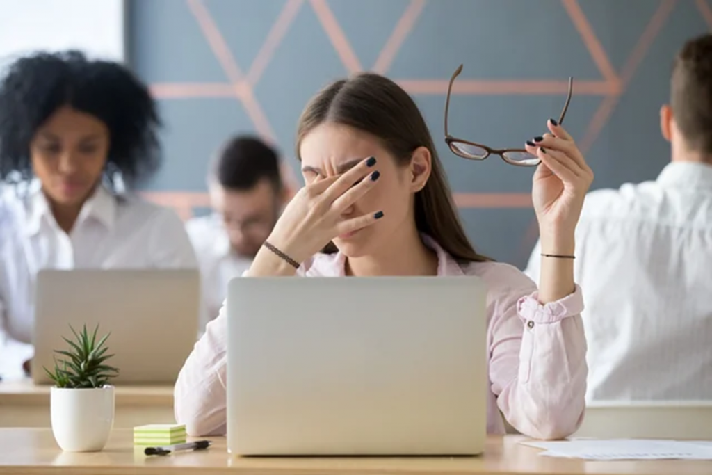 Ciência revela o lado ruim de ser uma pessoa INTELIGENTE! Ciência revela o lado ruim de ser uma pessoa INTELIGENTE!