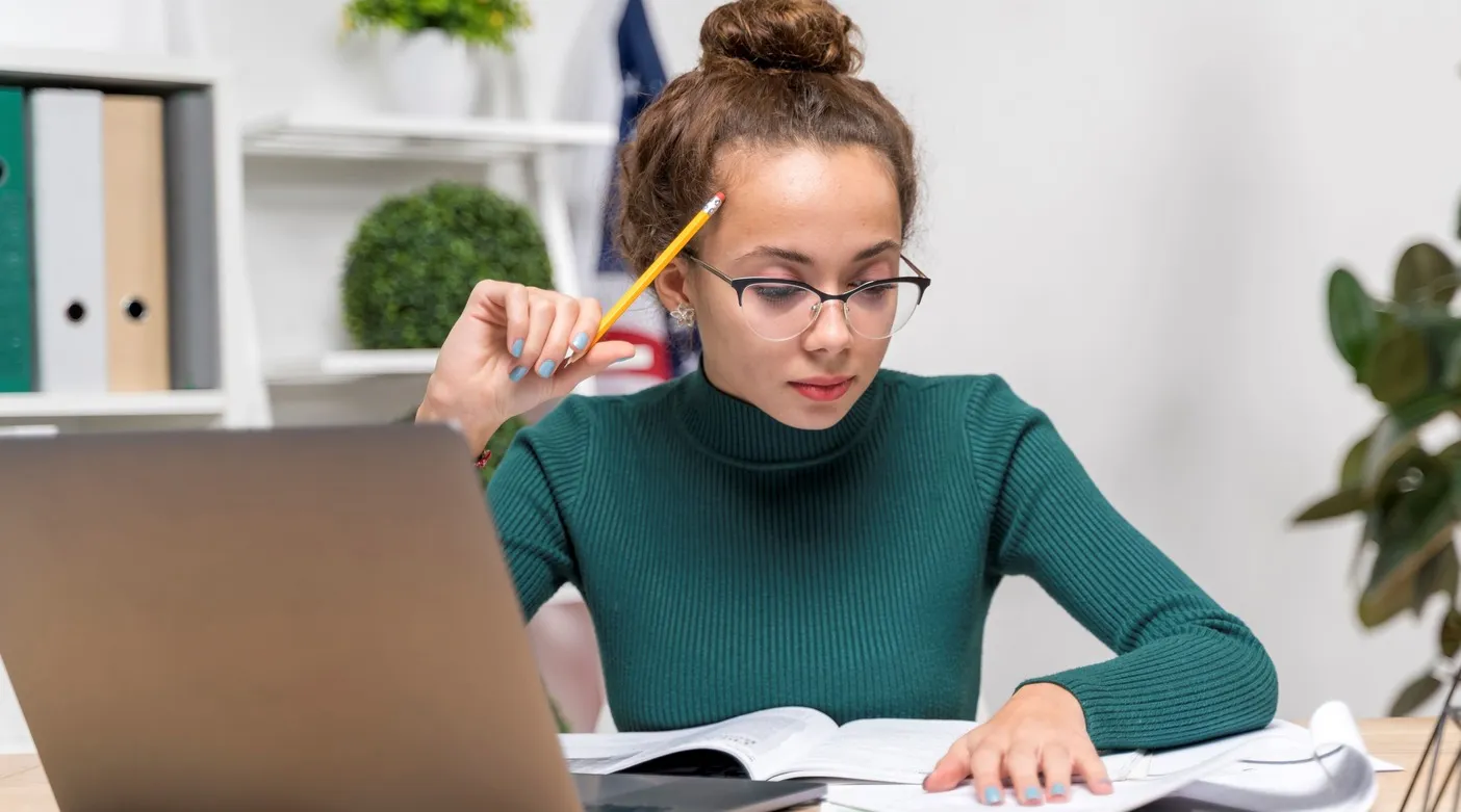 Língua Portuguesa na prática! Substitua “explicar” por essa palavra e melhore seu vocabulário!