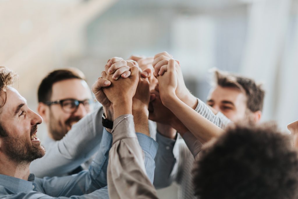 Descubra as 7 profissões PERFEITAS que transformam vendedores em milionários! Descubra as 7 profissões PERFEITAS que transformam vendedores em milionários!
