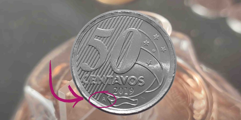 Moeda de 50 centavos com a letra A Moeda de 50 centavos com a letra A