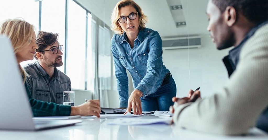 Frases de autoridade! 7 expressões para impor respeito no trabalho Frases de autoridade! 7 expressões para impor respeito no trabalho