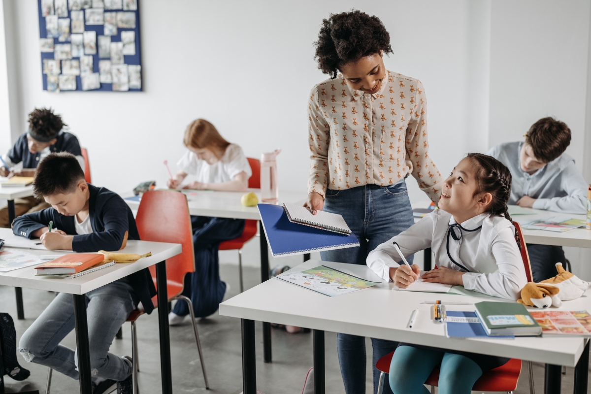 Qual é o Coletivo de Alunos? Aprenda AGORA ou NUNCA Qual é o Coletivo de Alunos? Aprenda AGORA ou NUNCA