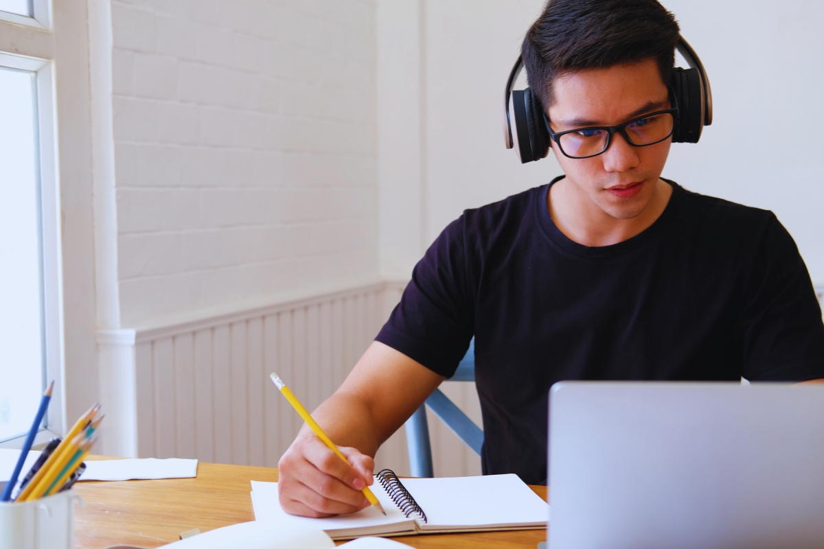 Cursos sem TCC: Descubra quais são e por que escolher um