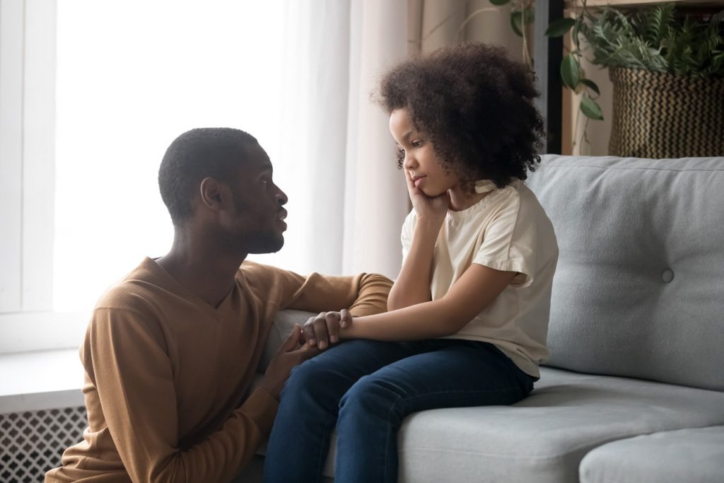 O segredo dos pais bem-sucedidos: 5 regras para filhos fortes e confiantes! O segredo dos pais bem-sucedidos: 5 regras para filhos fortes e confiantes!