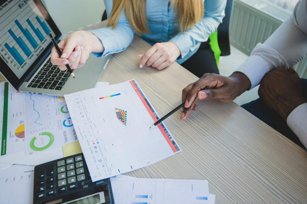 Finanças e Administração está entre as áreas mais bem pagas. Finanças e Administração está entre as áreas mais bem pagas.