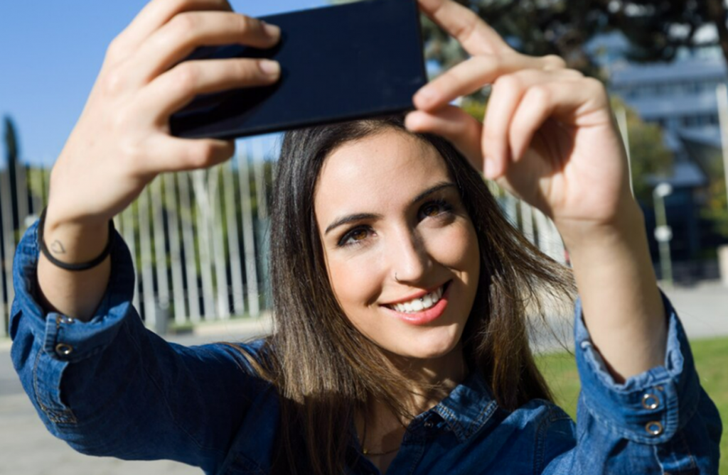 O que suas fotos nas redes sociais dizem sobre você? O que suas fotos nas redes sociais dizem sobre você?