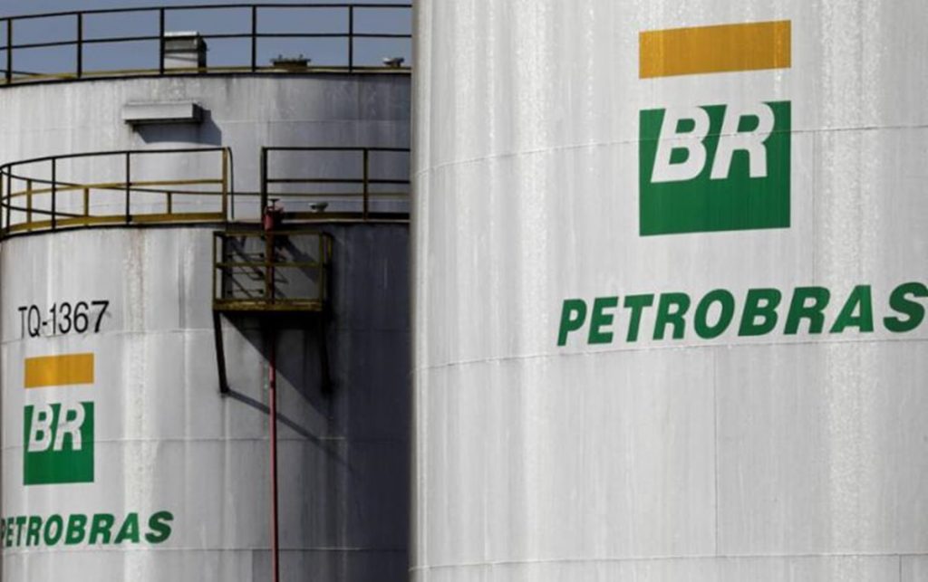 petrobrass A Petrobras oferece boas oportunidades de crescimento e progressão na carreira.