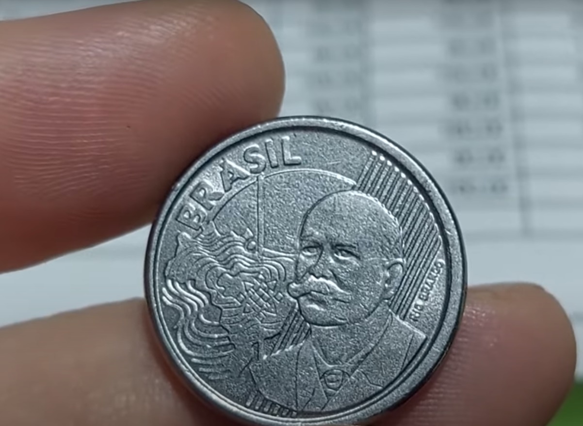Moeda centavos reverso invertido