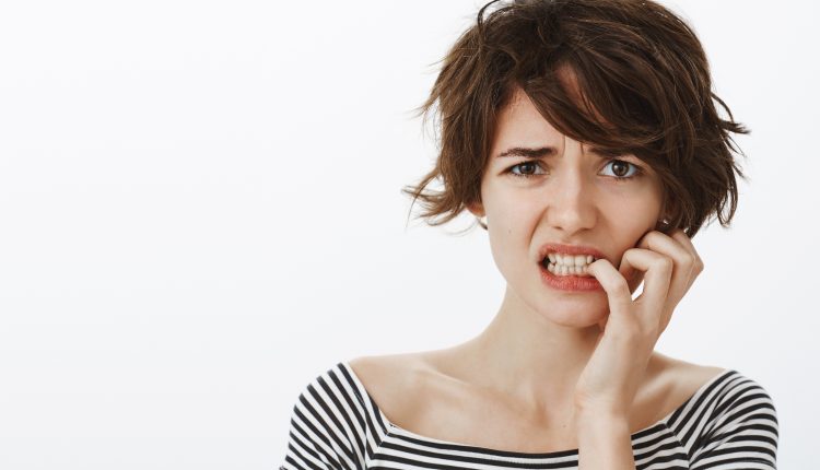Descubra o que significa sonhar com dentes caindo Descubra o que significa sonhar com dentes caindo
