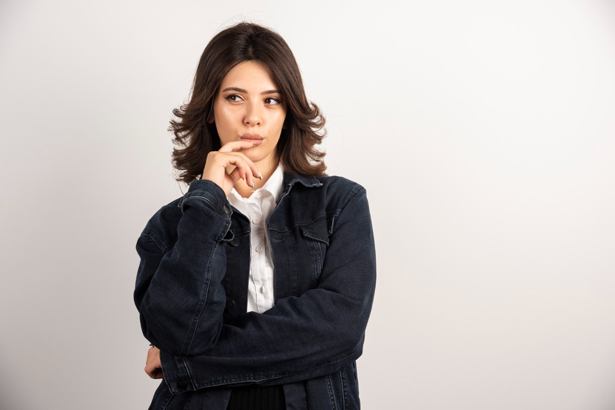 A concordância verbal estabelece uma relação de adequação entre o verbo e o sujeito da frase. Imagem: Freepik