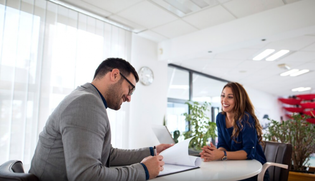Captura de tela O segredo está em destacar suas qualidades pessoais, como proatividade, capacidade de aprendizado rápido e habilidades de comunicação. Imagem: Freepik