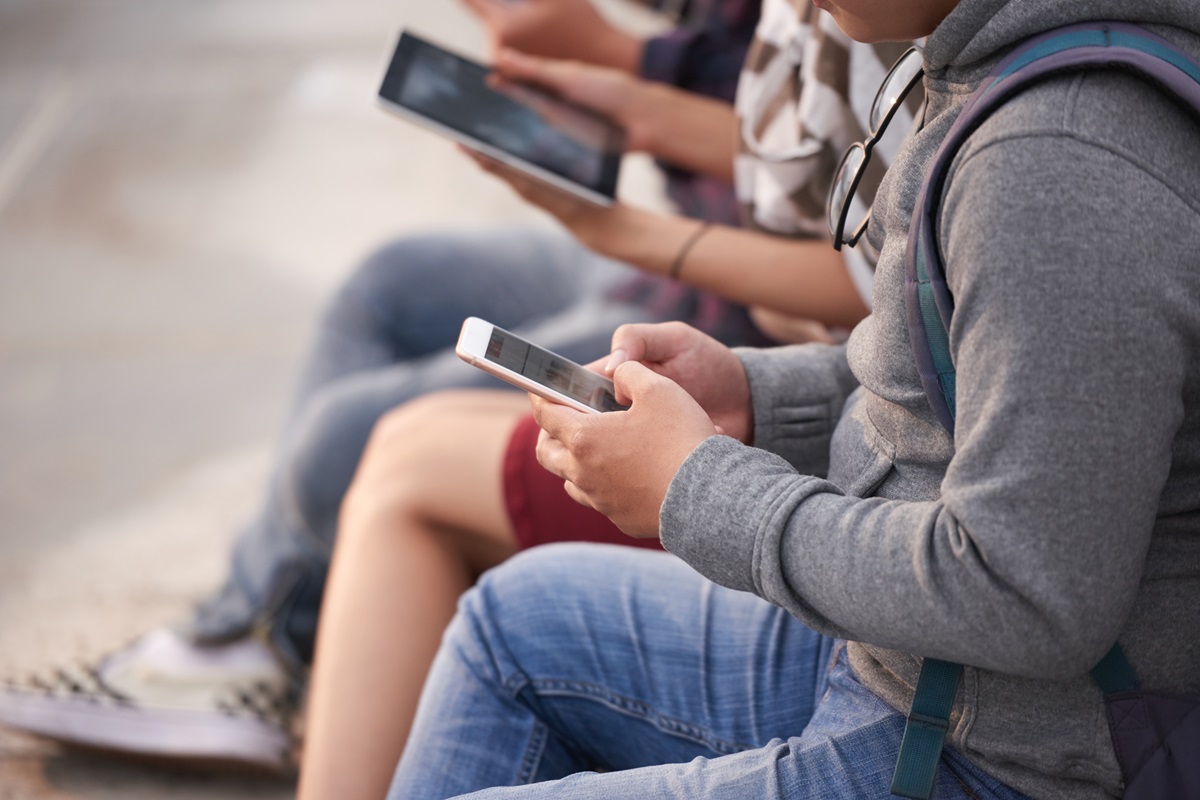 A geração Z, mais do que qualquer outra, cresceu em um ambiente dominado pela tecnologia. Imagem: Freepik