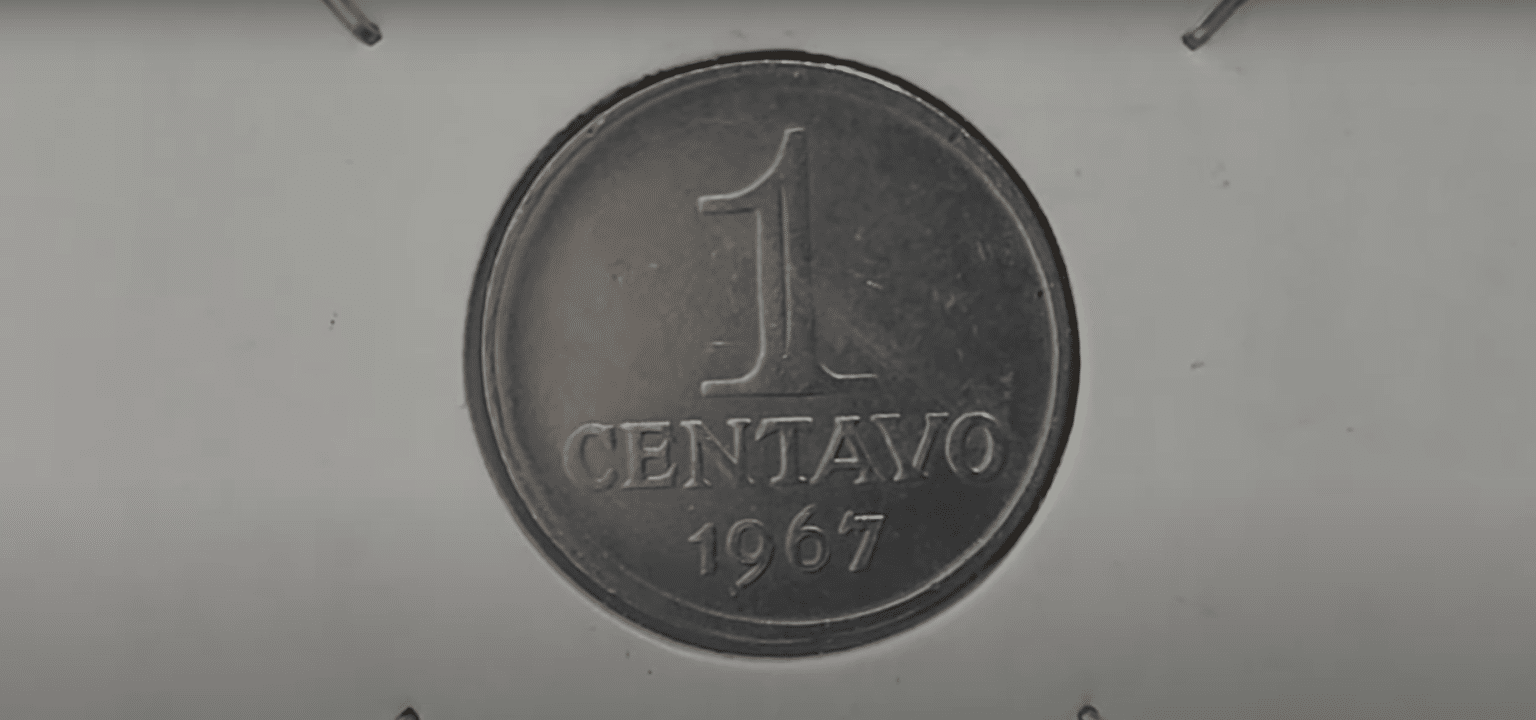Moeda de 1 centavo de 1967 com possível valor numismático.