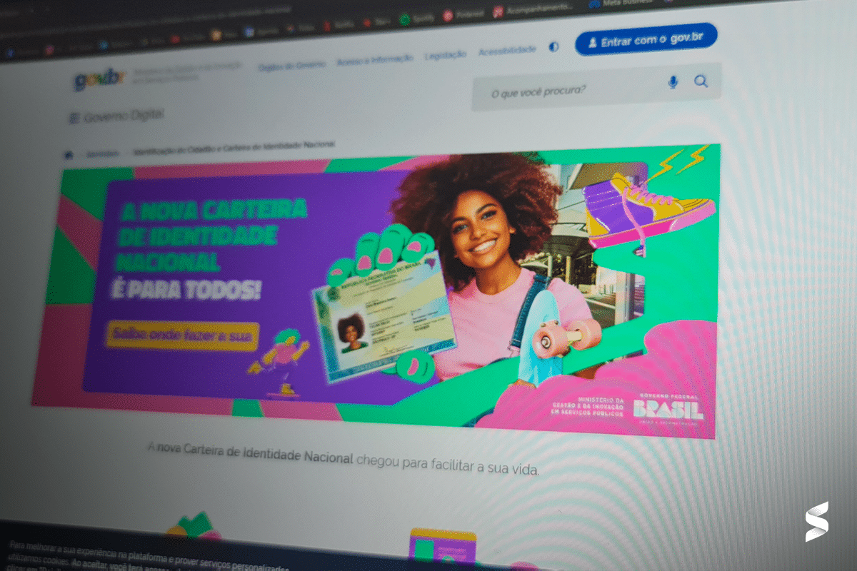 Documento de identidade sendo emitido em mutirão especial para a população.